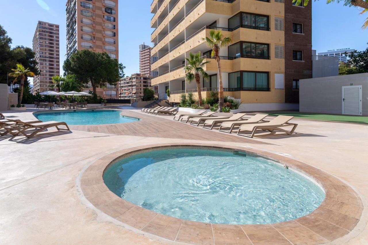 Halley Hotel & Apartments Affiliated By Melia Benidorm Exteriör bild