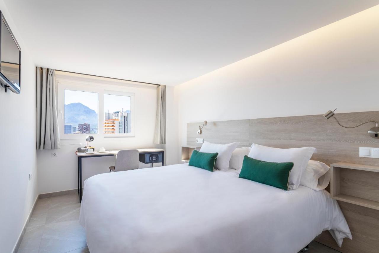 Halley Hotel & Apartments Affiliated By Melia Benidorm Exteriör bild