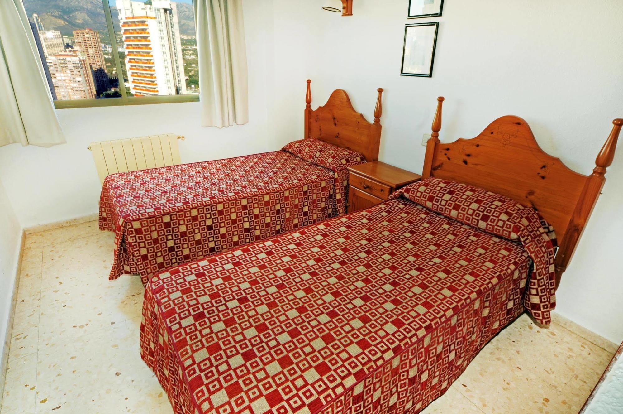 Halley Hotel & Apartments Affiliated By Melia Benidorm Exteriör bild
